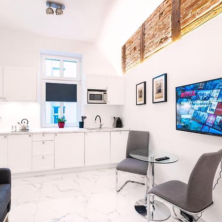 Apartamenty Biznes By Shausha Nr 7A Gliwice Bagian luar foto